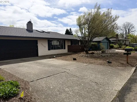 5520 SE Colony Circle Milwaukie OR 97267
