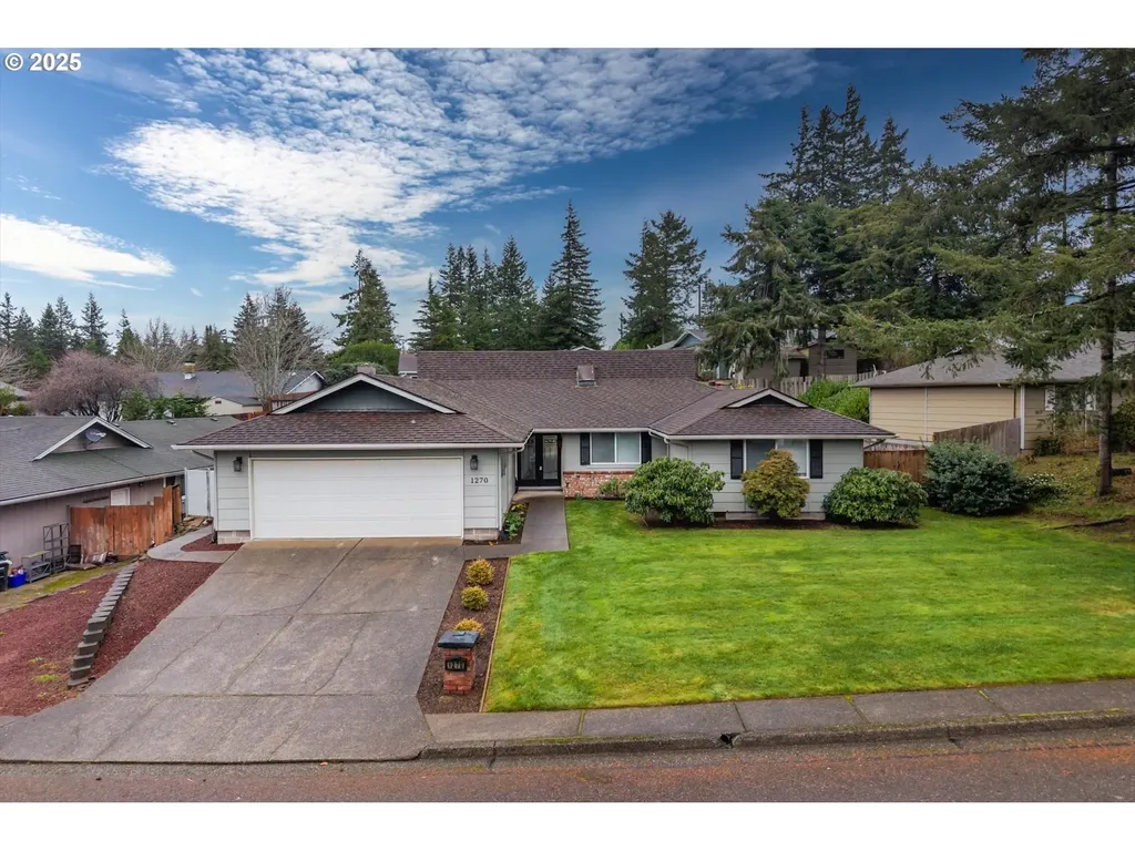 1270 Ford Lane North Bend OR 97459