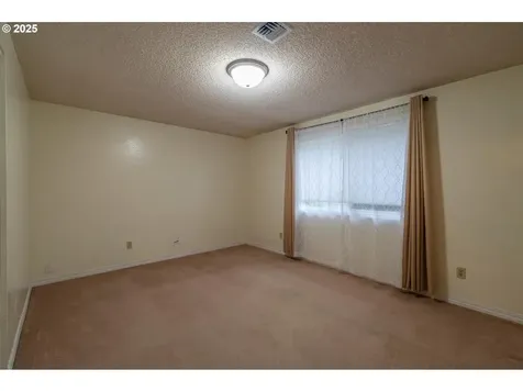 1270 Ford Lane North Bend OR 97459