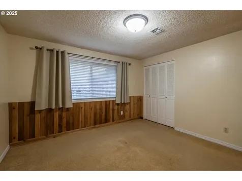 1270 Ford Lane North Bend OR 97459