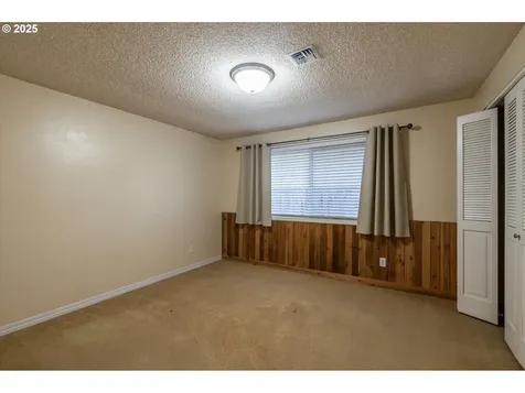 1270 Ford Lane North Bend OR 97459