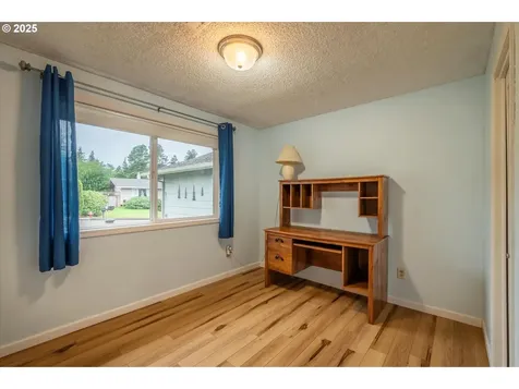1270 Ford Lane North Bend OR 97459