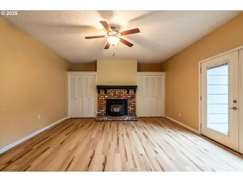 1270 Ford Lane North Bend OR 97459
