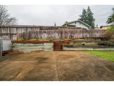1270 Ford Lane North Bend OR 97459