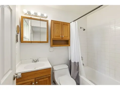 6253 SW 204th Place Beaverton OR 97078