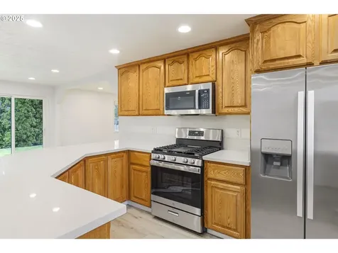 6253 SW 204th Place Beaverton OR 97078