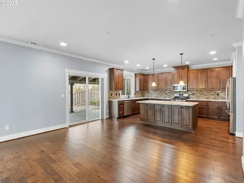 7642 SW 204th Avenue Beaverton OR 97007