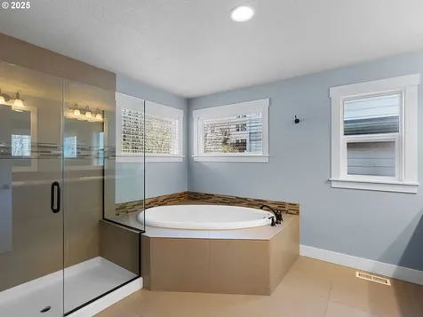 7642 SW 204th Avenue Beaverton OR 97007
