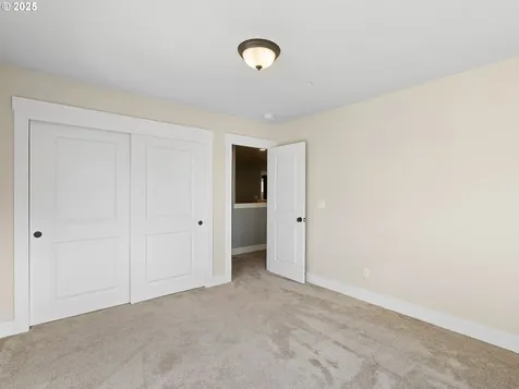 7642 SW 204th Avenue Beaverton OR 97007