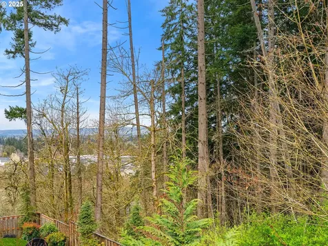 7642 SW 204th Avenue Beaverton OR 97007