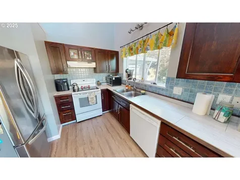 94239 Terrace Garden Way Gold Beach OR 97444