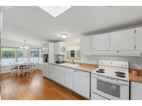 5885 NE Jacobson Street Hillsboro OR 97124