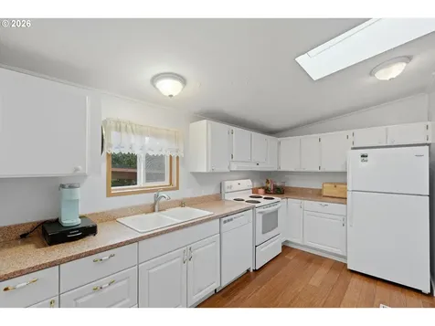 5885 NE Jacobson Street Hillsboro OR 97124