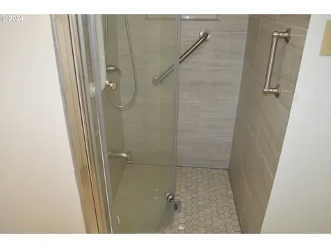 4405 NE 69th Avenue Portland OR 97218