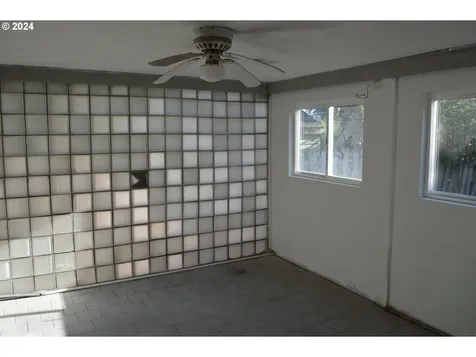 4405 NE 69th Avenue Portland OR 97218