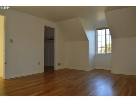 4405 NE 69th Avenue Portland OR 97218
