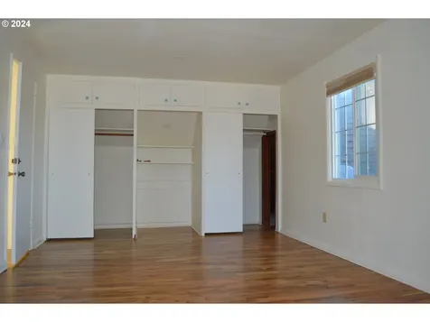 4405 NE 69th Avenue Portland OR 97218