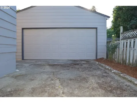 4405 NE 69th Avenue Portland OR 97218