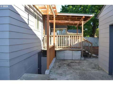 4405 NE 69th Avenue Portland OR 97218