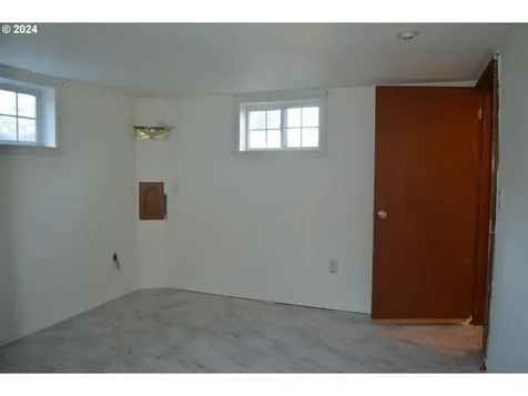 4405 NE 69th Avenue Portland OR 97218