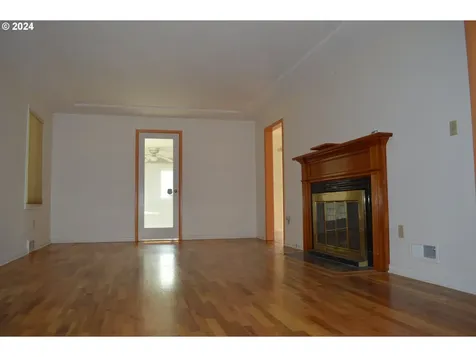 4405 NE 69th Avenue Portland OR 97218