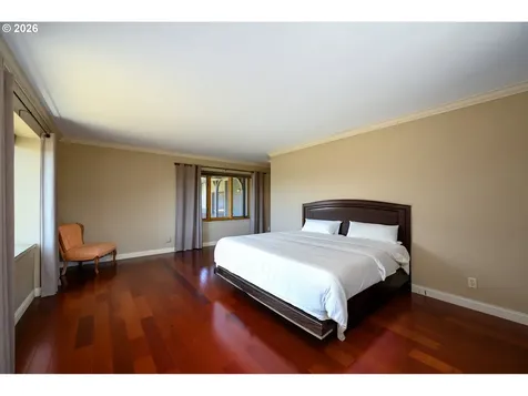 1488 Red Hill Road Oakland OR 97462