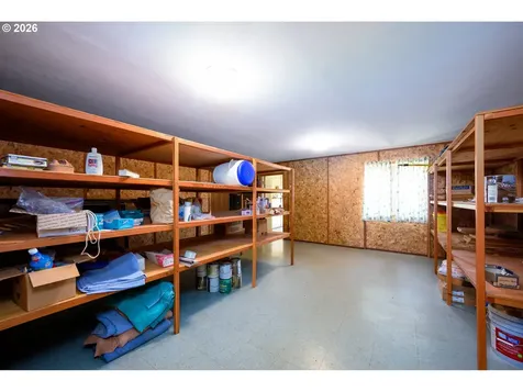 1488 Red Hill Road Oakland OR 97462