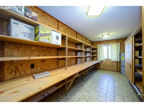 1488 Red Hill Road Oakland OR 97462