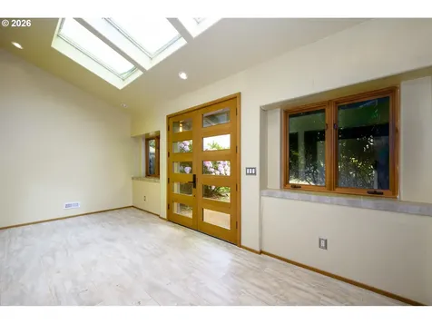 1488 Red Hill Road Oakland OR 97462