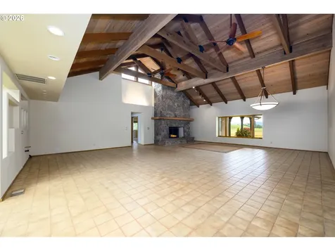 1488 Red Hill Road Oakland OR 97462