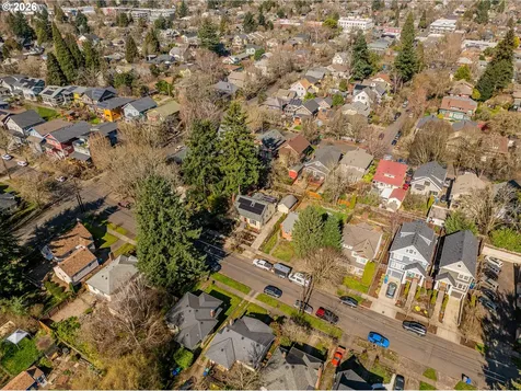 3629 SE Brooklyn Street Portland OR 97202