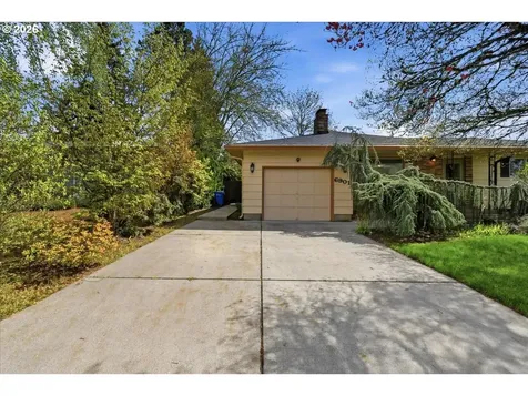 6901 NW Canyon Crest Loop Vancouver WA 98665