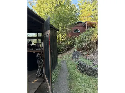 3196 S Tenmile Lake Lakeside OR 97449
