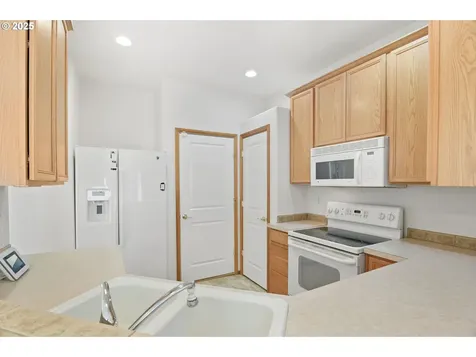 8009 NE 21st Way Vancouver WA 98664
