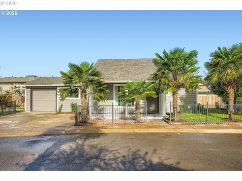 1215 Del Sol Court Woodburn OR 97071