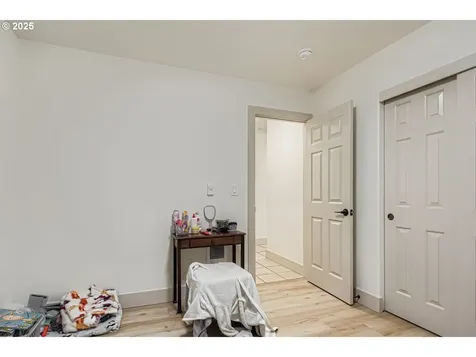 1215 Del Sol Court Woodburn OR 97071
