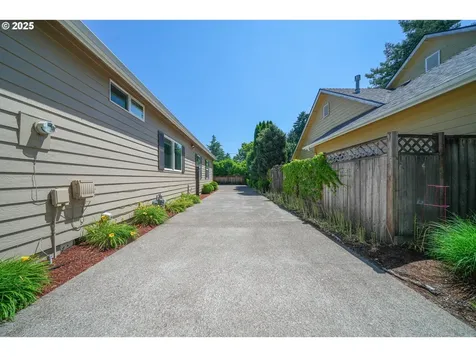 1113 SW West Hills Place Corvallis OR 97333