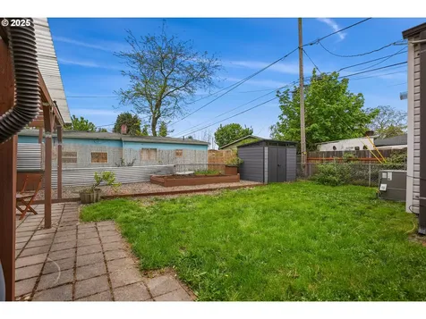 9308 E Burnside Street Portland OR 97216