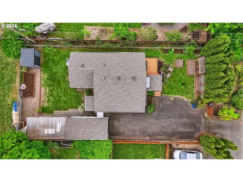 9308 E Burnside Street Portland OR 97216