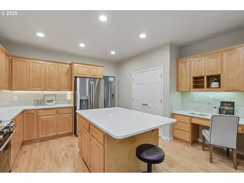 1034 NW Hoquiam Court Camas WA 98607
