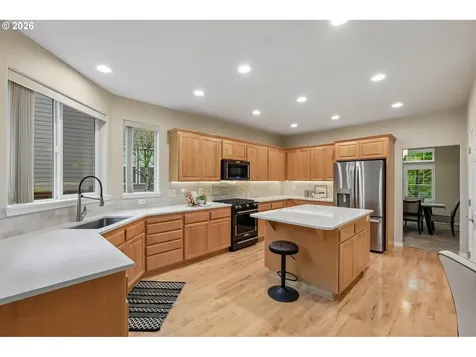 1034 NW Hoquiam Court Camas WA 98607