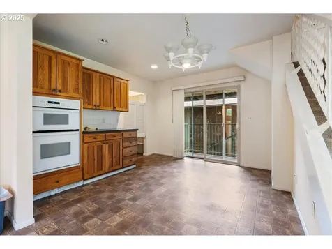6108 SE Tenino Street Portland OR 97206