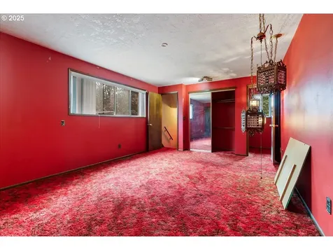 6108 SE Tenino Street Portland OR 97206