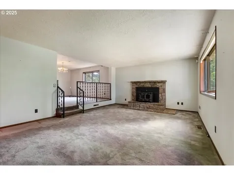 6108 SE Tenino Street Portland OR 97206