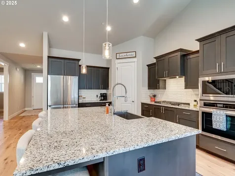 9166 N Hargrave Street Camas WA 98607