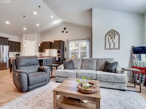 9166 N Hargrave Street Camas WA 98607
