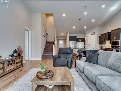 9166 N Hargrave Street Camas WA 98607
