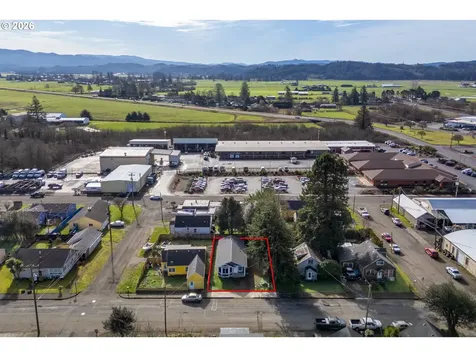 2213 10th Street Tillamook OR 97141