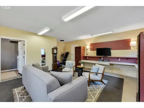1041 Cannon Drive Hood River OR 97031