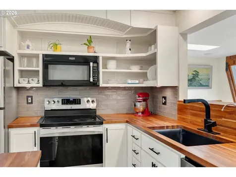 1041 Cannon Drive Hood River OR 97031